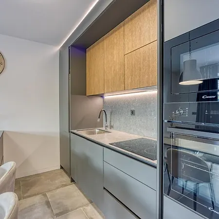 Ana With Private Pool فيلة Tinjan