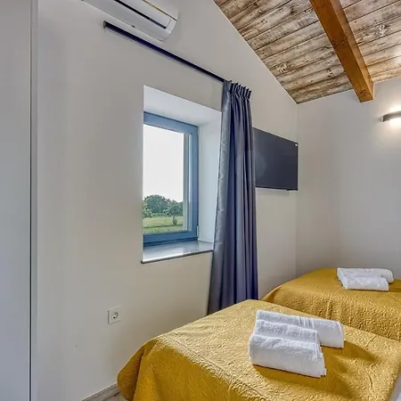 فيلة Ana With Private Pool Tinjan